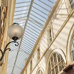 Historical Apartment In The Heart Of Paris - 1